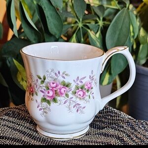 Royal Albert Lavender Rose Montrose Mug | Made in England | Vintage | 8 oz
